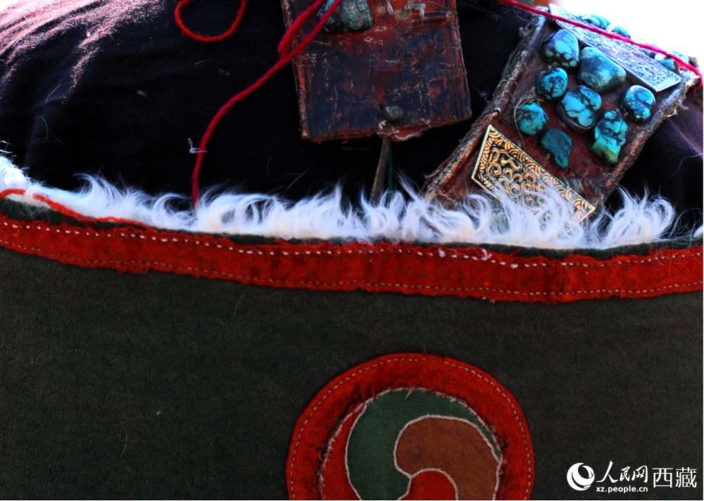 “飛天服飾”細(xì)節(jié)展示。 人民網(wǎng) 李海霞攝