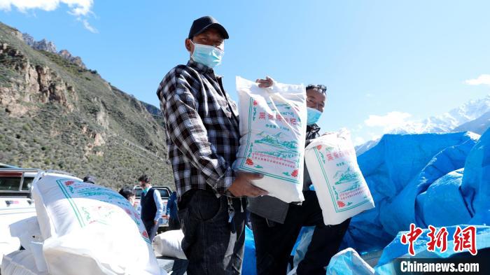 圖為合作社加工完成的優(yōu)質(zhì)糌粑。　嘉黎縣融媒體中心供圖