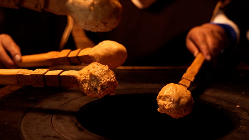  烤“結(jié)達(dá)”。