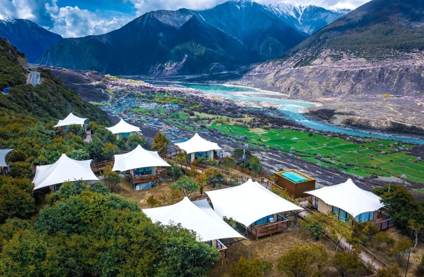 依托桃花資源，打造文旅產(chǎn)業(yè)。 張靜攝