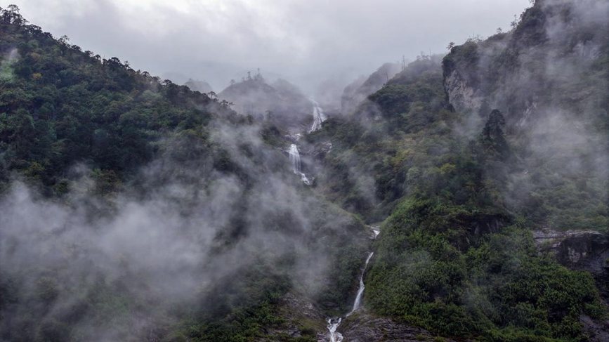 秋日里的墨脫云海。張澤坤攝