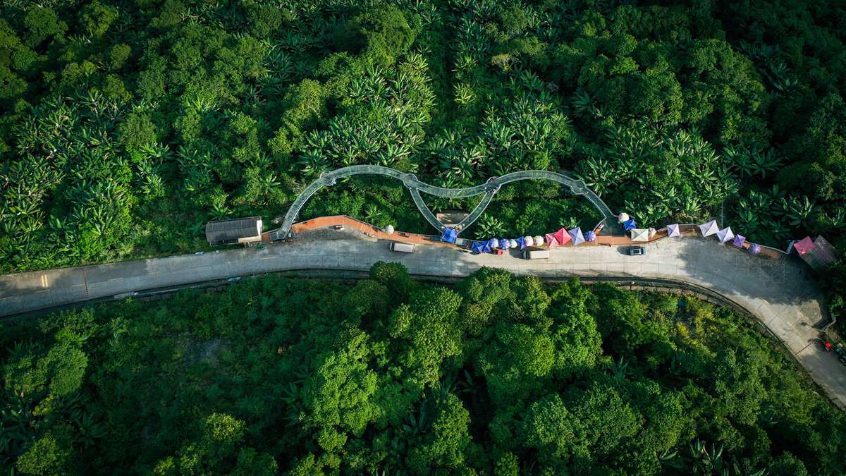 無人機航拍墨脫縣果果塘大拐彎觀景臺。人民網記者 次仁羅布攝