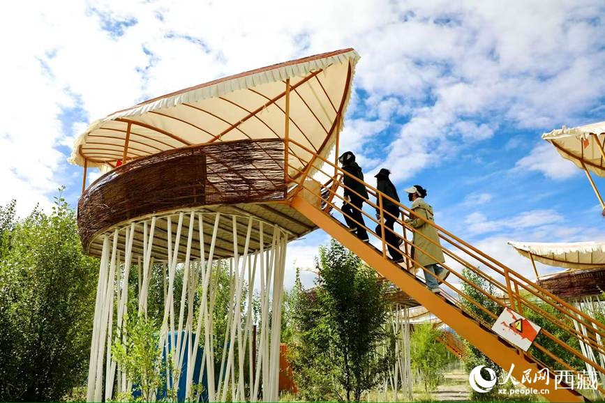 西普農(nóng)博園里的鳥巢餐廳。人民網(wǎng)記者 次仁羅布攝