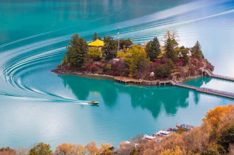 懂西藏的人，一定不會(huì)錯(cuò)過林芝的秋天