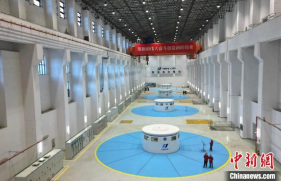 圖為水電站內(nèi)部。　王磊　攝