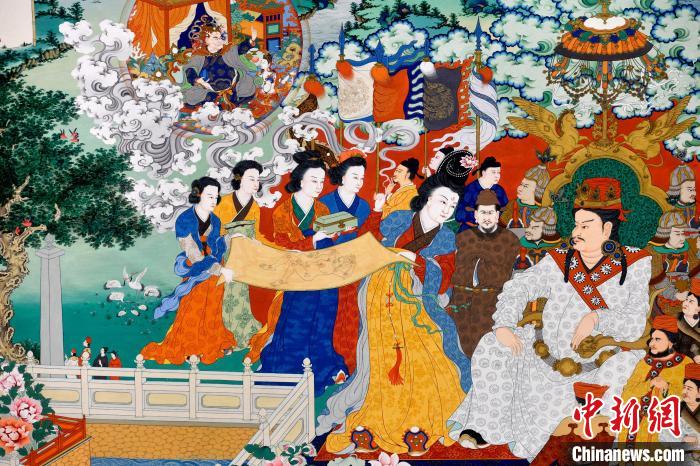 圖為5月16日，展覽中的新創(chuàng)唐卡作品(局部)。　李林 攝